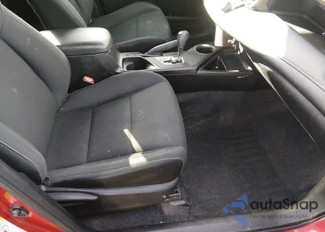 2015 Toyota Rav4 Xle z USA, uszkodzony, nr VIN 2T3RFREV2FW406963